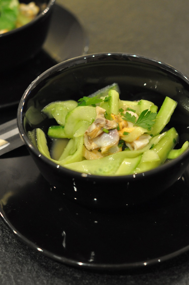 Salade d'amande de mer et concombre au miso vinaigré - Cook and Go - LovaLinda