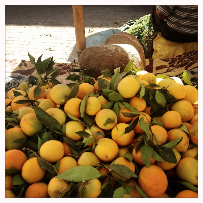 Les mille et une nuits à Marrakech | Lovalinda x Medina x Souk x Oranges