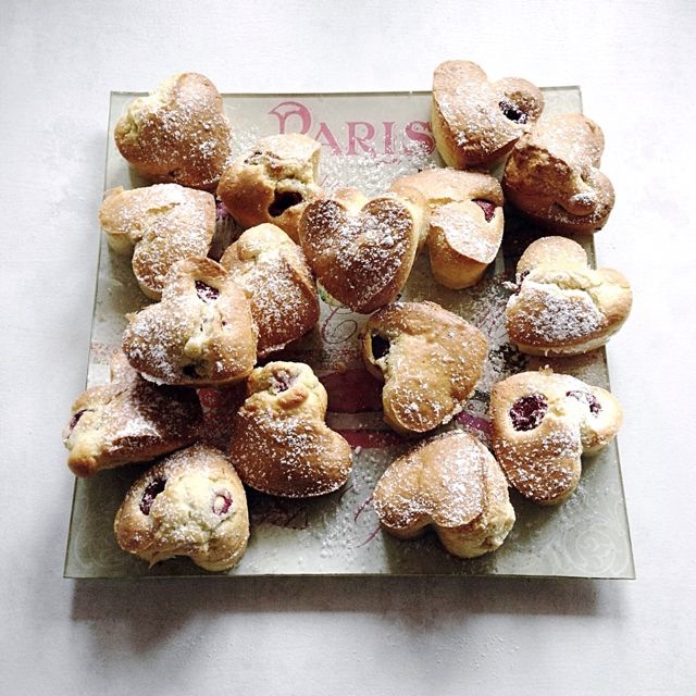 Les coeur de muffin aux framboises et chocolat blanc | LovaLinda x Julia V Marchier