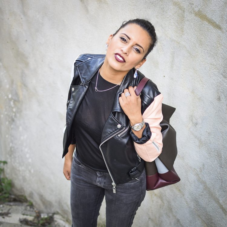 lady-rock-lovalinda-blog-mode-beaute-outfit-look-beautybook-blogueuse-photographie-marseille-france-nasty-gal-leather-biker-jacket-x-notify-jeans-x-tara-jarmon-top-x-asos-earrings